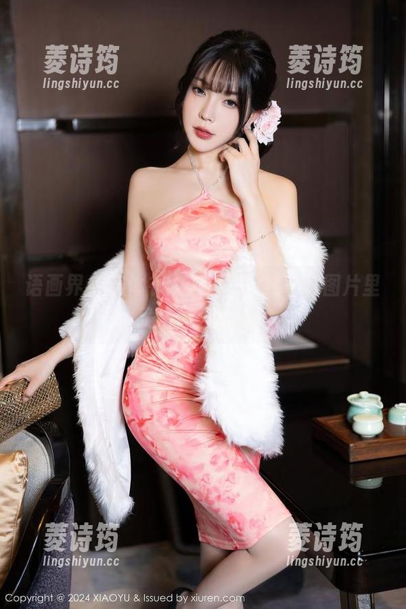 语画界 - 连体衣人人爱，金纯一在图片里又是什么风格？