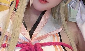 贝贝琪Becky这次的美脚图包更新，哎呀，真的是让人忍不住想瞄一眼。