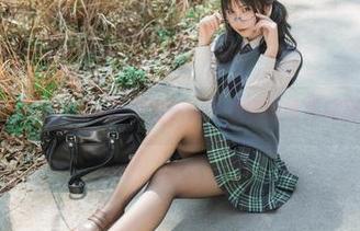 衣橱里藏着的逐月Su睡衣兔子，在线资源给你窥探的机会。