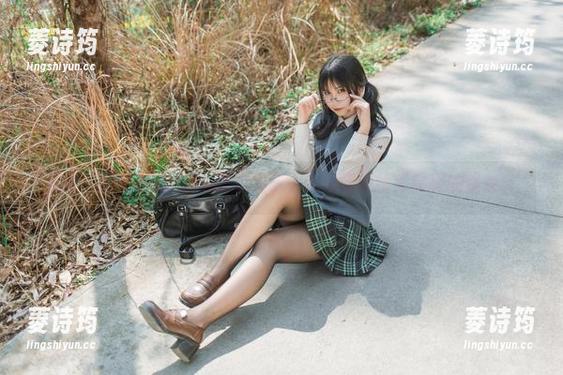 衣橱里藏着的逐月Su睡衣兔子，在线资源给你窥探的机会。