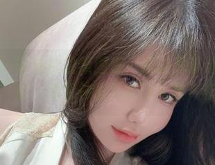 微密圈 - 阿色的最新图集：透过屏幕选出的“女友”们，这眼神啊可以让人想入非非！