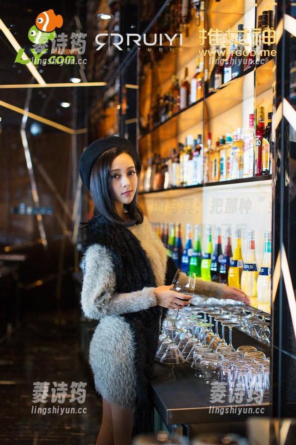 青豆客 - 梁莹Sugar的写真：把那种“女神”气质，冰箱里的冰都动了呢