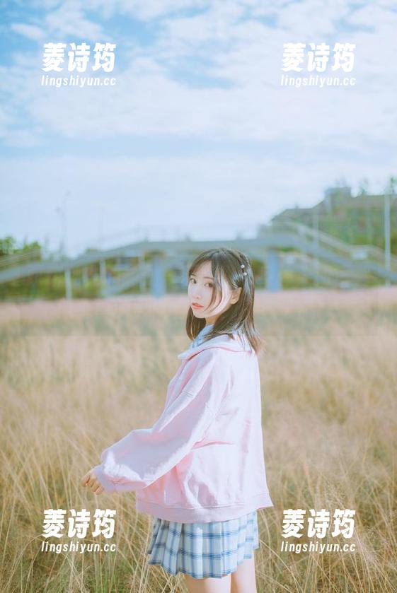 面饼仙儿 面饼仙儿的瑜伽—原图里的身体柔韧度,似乎真的可以当橡皮筋用,哈哈~
